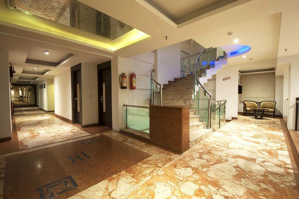 Hotel Le Roi Near New Delhi Railway Station Ngoại thất bức ảnh