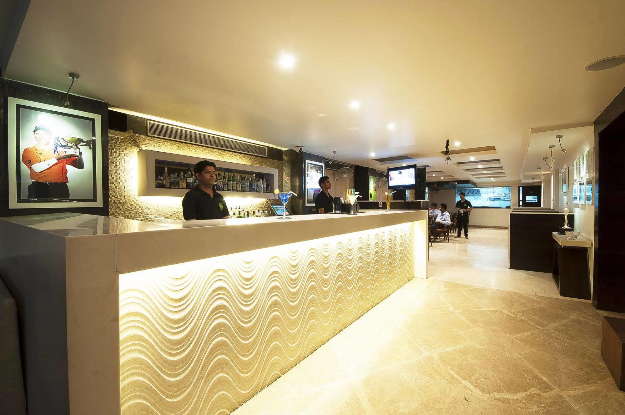 Hotel Le Roi Near New Delhi Railway Station Ngoại thất bức ảnh
